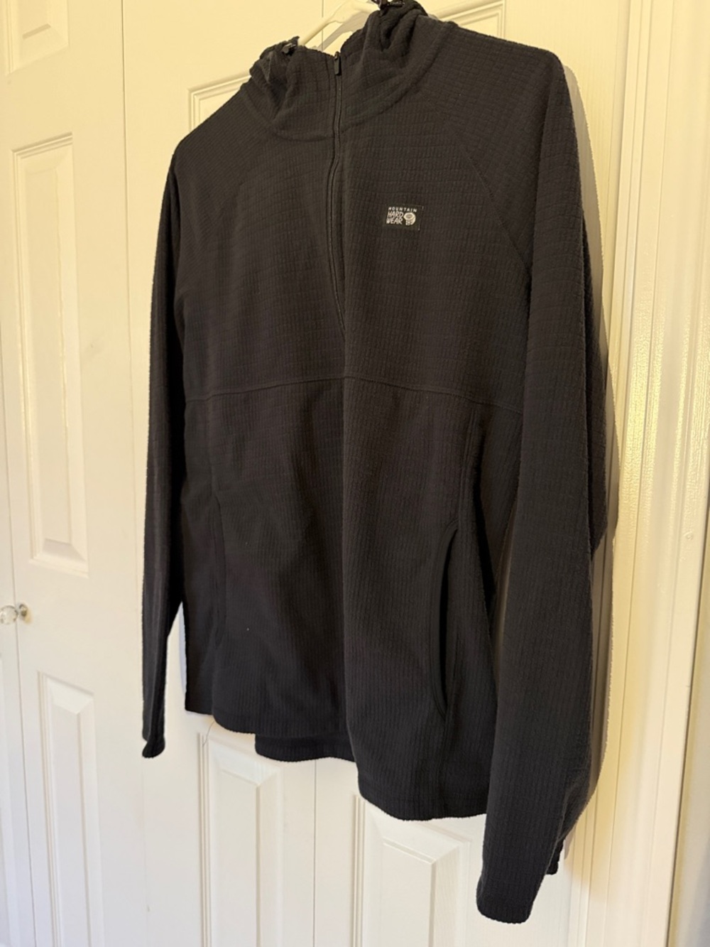 Mountain Hardware soft 1/2 zip hoodie